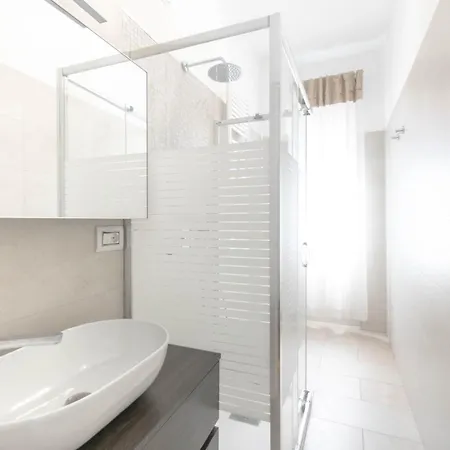 6 Pop House - Calvairate District A 5 Min Da Metro Porta Romana Apartment